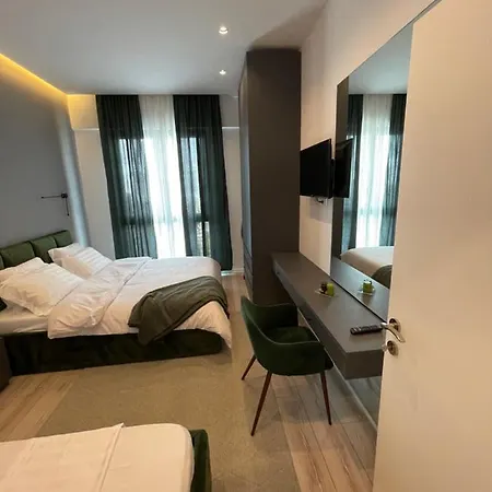 Homerent 21 Square *