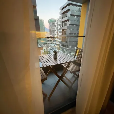 Homerent 21 Square