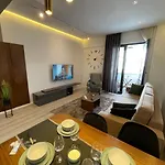 Apartment Homerent 21 Square *