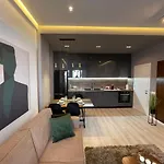 Homerent 21 Square Apartment Tirana