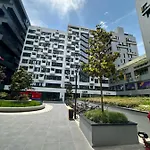 Homerent 21 Square * Tirana
