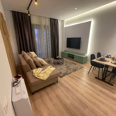 21 Square Luxury Center Tirana