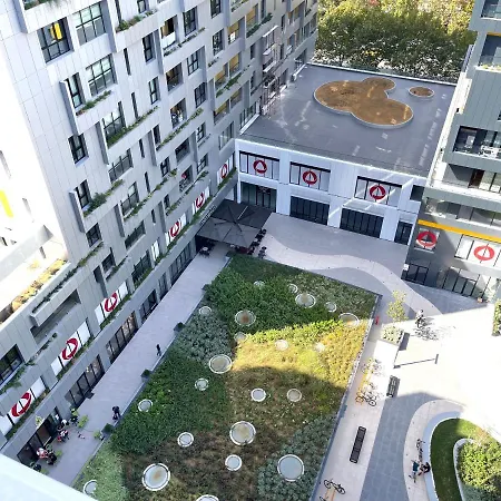 Homerent 21 Square *