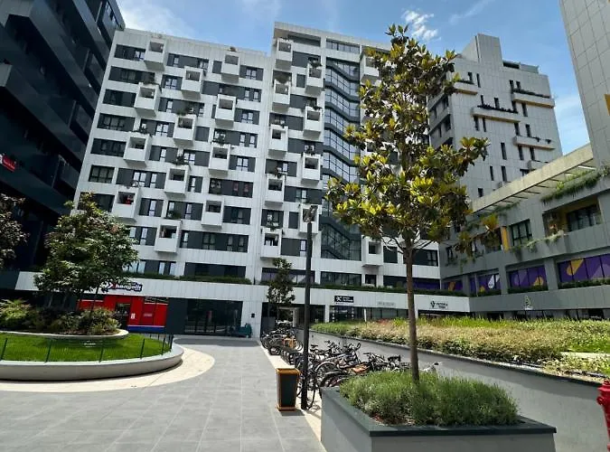 Homerent 21 Square * Tirana